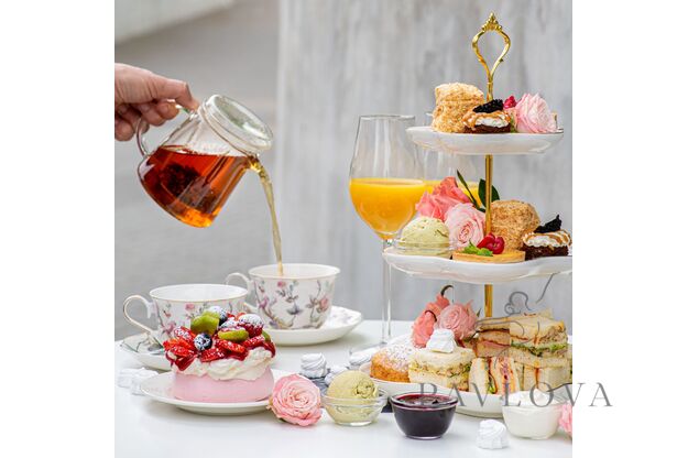 Popietės arbatėlė su šampanu (Champagne Afternoon Tea)  