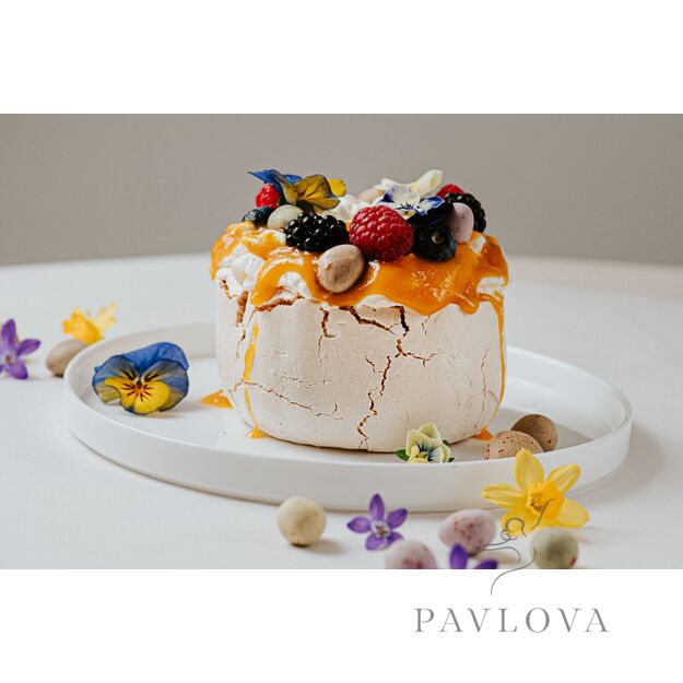 Mini tortas Pavlova "Velykos"