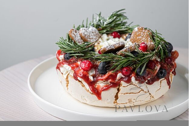 PAVLOVA TORTAS  „Kalėdos“